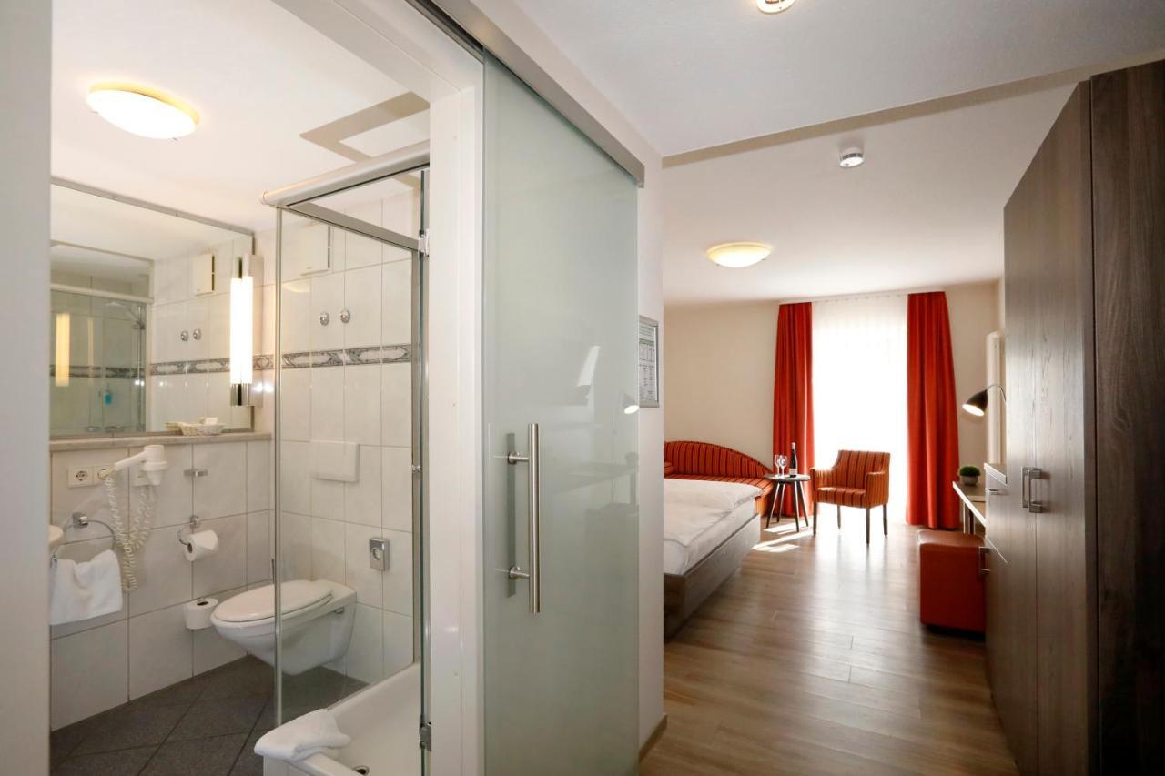 Landhotel Altes Wasserwerk Gbr Freinsheim Bagian luar foto