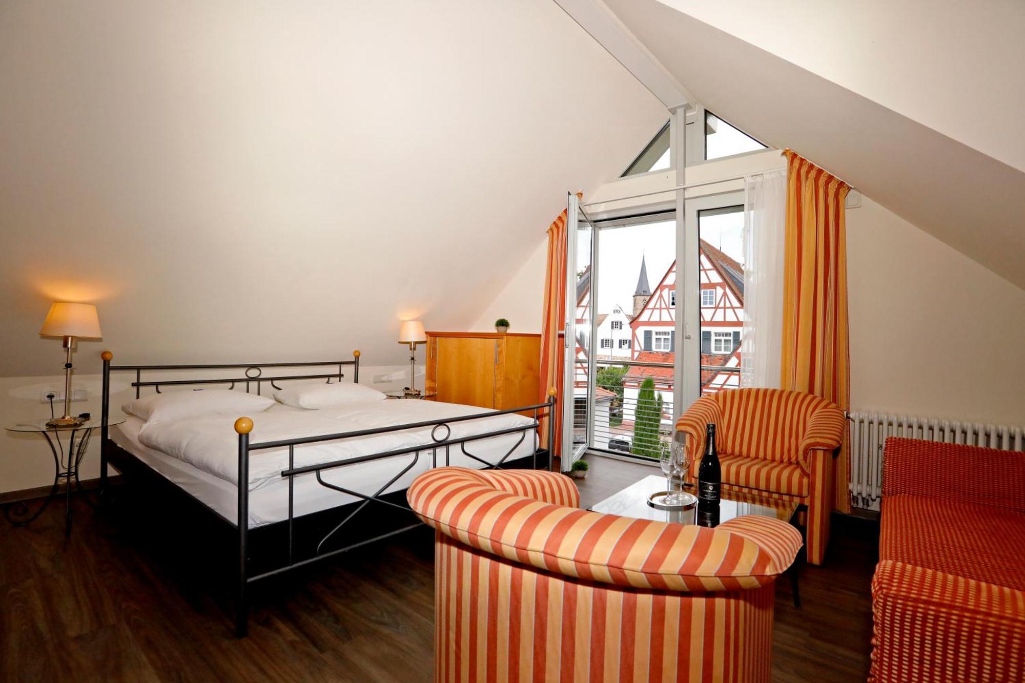 Landhotel Altes Wasserwerk Gbr Freinsheim Bagian luar foto