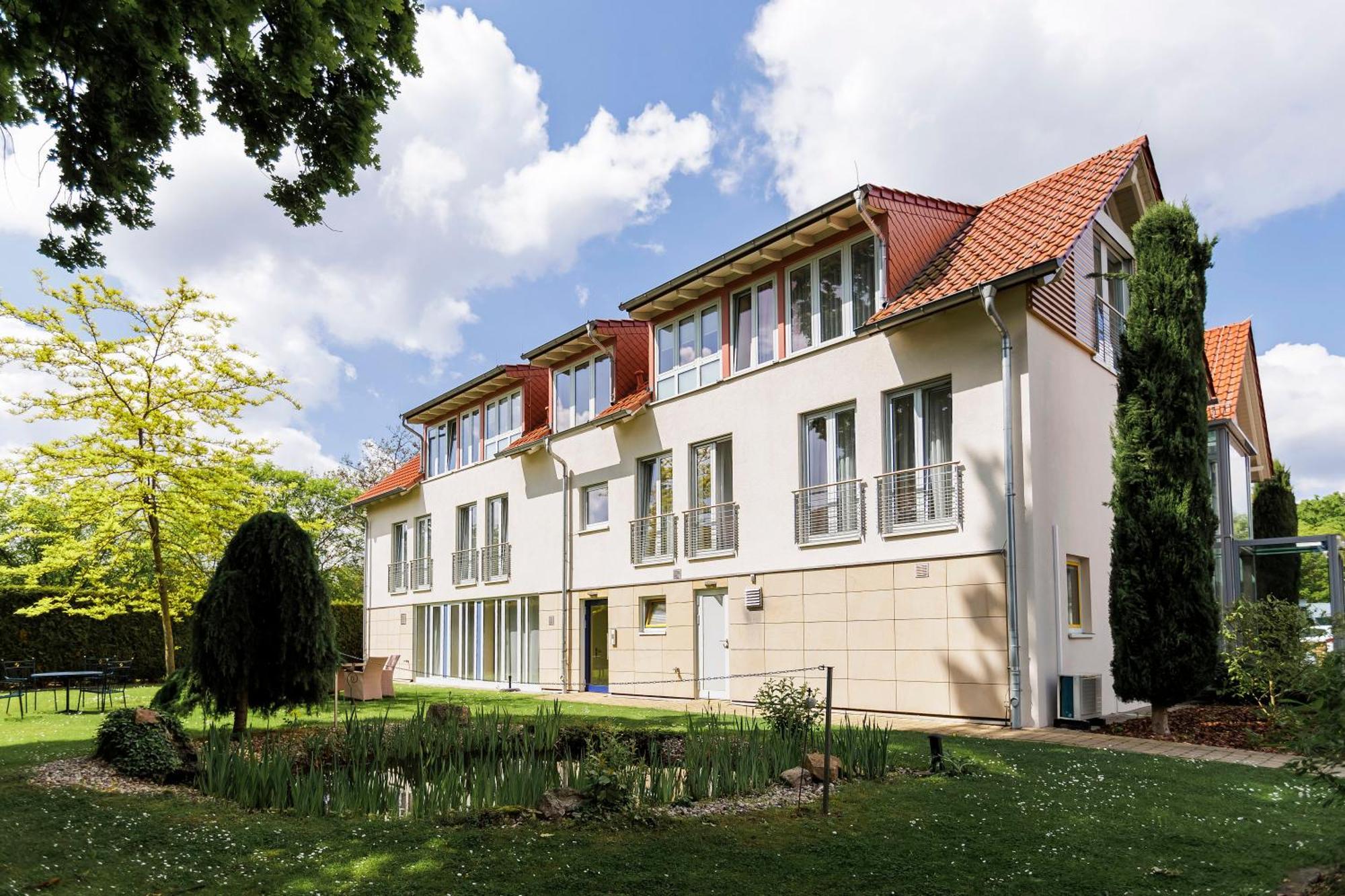 Landhotel Altes Wasserwerk Gbr Freinsheim Bagian luar foto